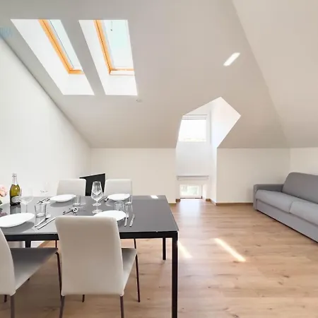 Palazzo Saba Tirabora Short Rent Apartmán *