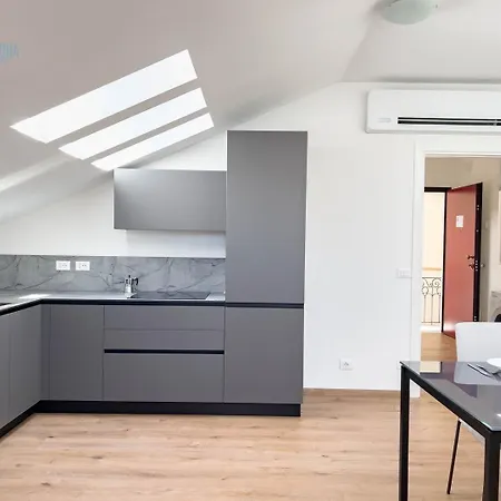 Apartmán Palazzo Saba Tirabora Short Rent Terst