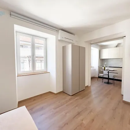 Apartmán Palazzo Saba Tirabora Short Rent