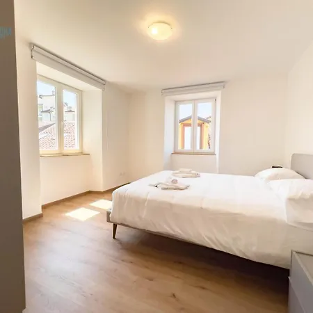Palazzo Saba Tirabora Short Rent Terst