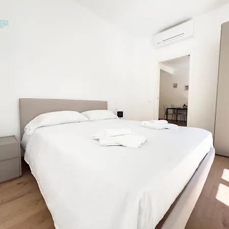 Palazzo Saba Tirabora Short Rent