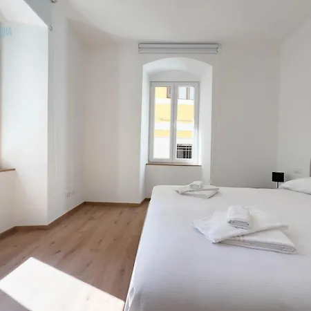 Palazzo Saba Tirabora Short Rent