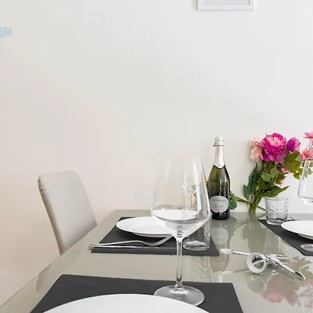 Apartmán Palazzo Saba Tirabora Short Rent *