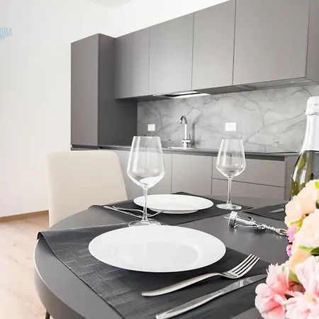 Apartment Palazzo Saba Tirabora Short Rent