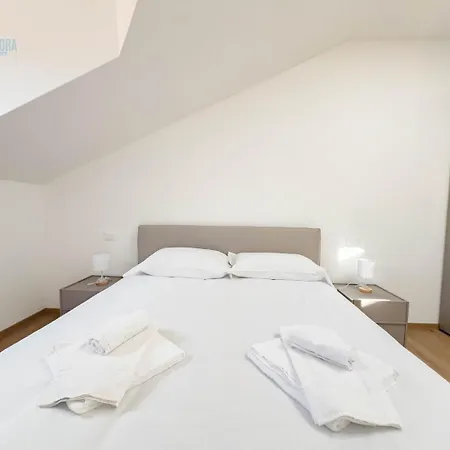 Palazzo Saba Tirabora Short Rent *