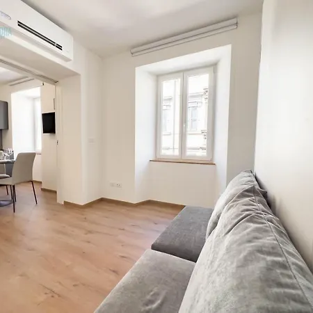 Apartmán Palazzo Saba Tirabora Short Rent *