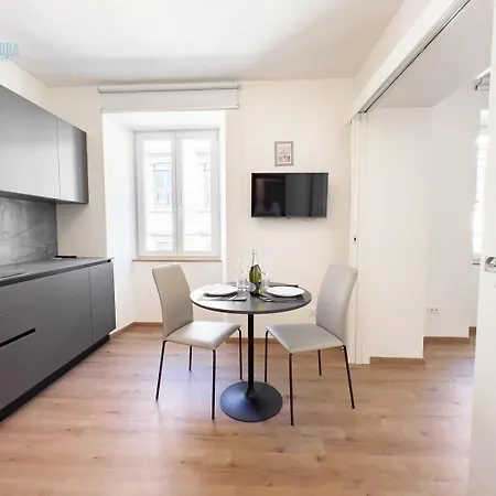 Palazzo Saba Tirabora Short Rent Lägenhet