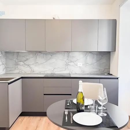 아파트 Palazzo Saba Tirabora Short Rent