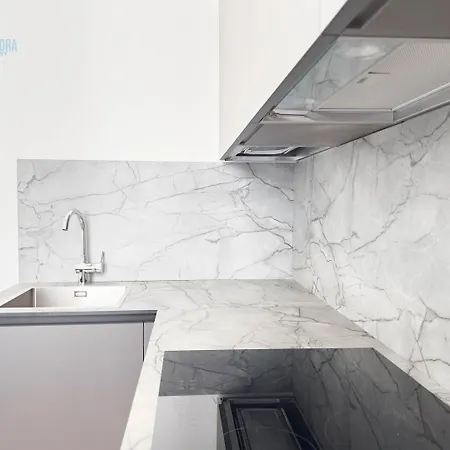 Palazzo Saba Tirabora Short Rent * 트리에스테