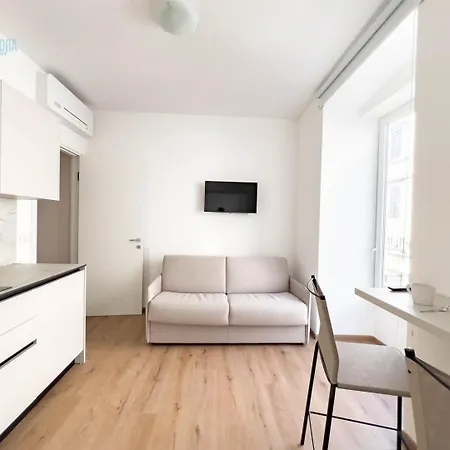 Palazzo Saba Tirabora Short Rent Lägenhet