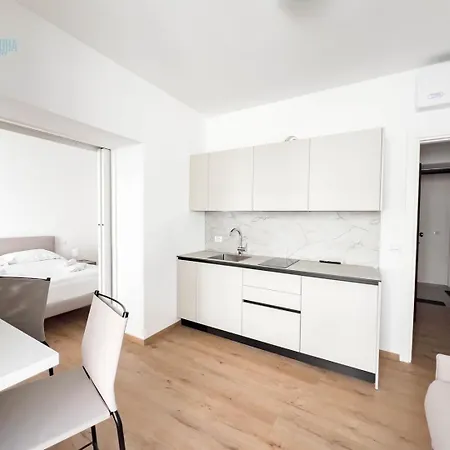 Lägenhet Palazzo Saba Tirabora Short Rent Trieste