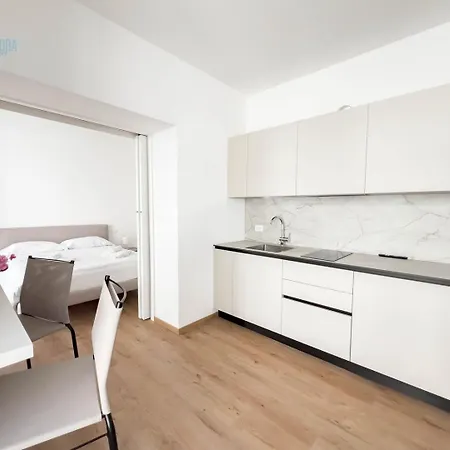 Palazzo Saba Tirabora Short Rent * Trieste